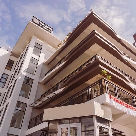 Fahira Hotel Syariah Bukittinggi Buitenkant foto