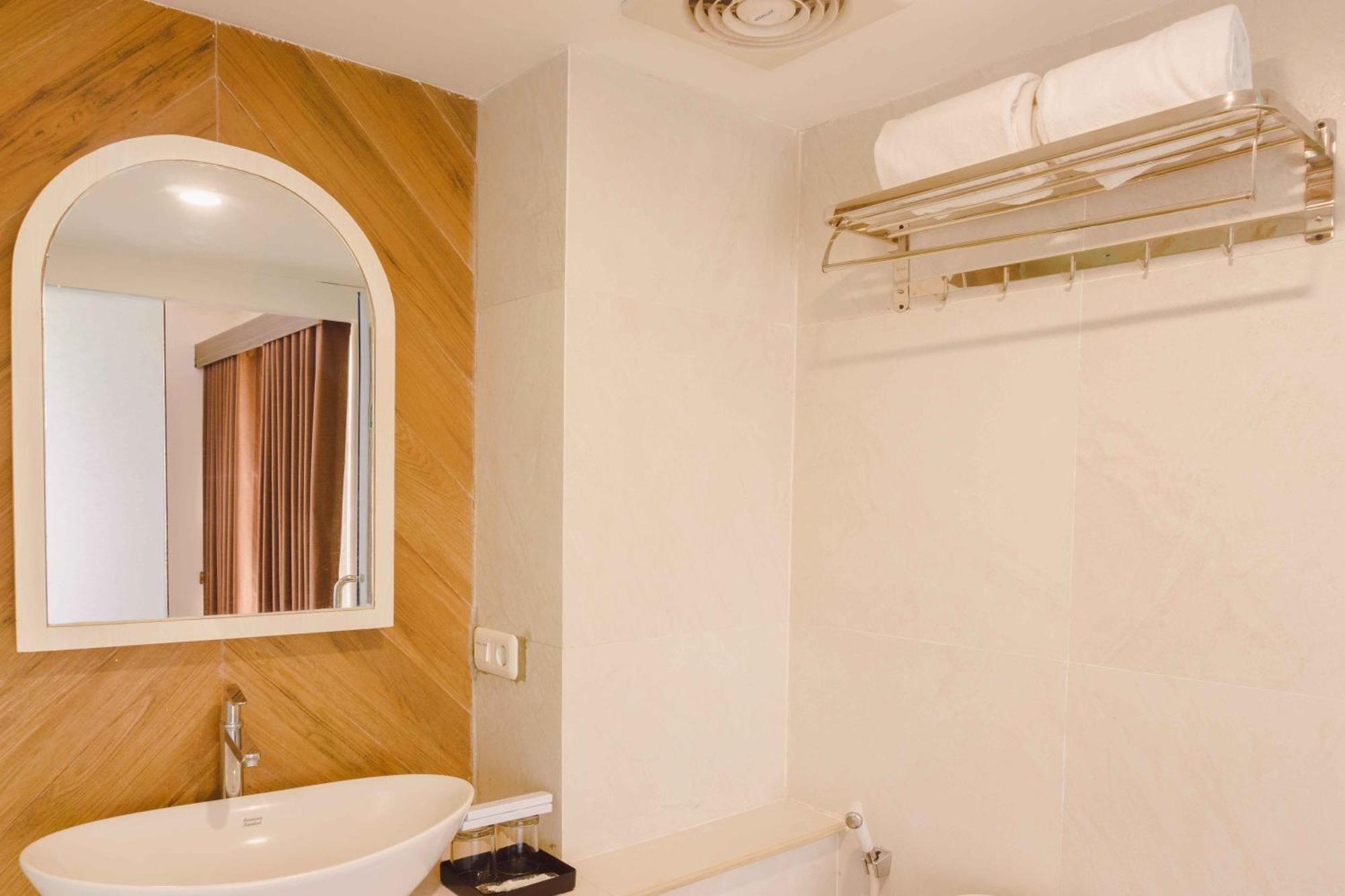 Fahira Hotel Syariah Bukittinggi Buitenkant foto