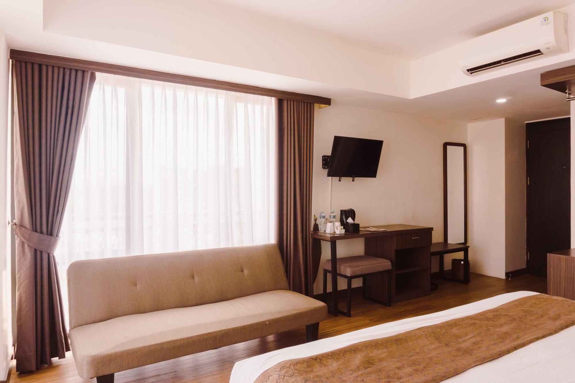 Fahira Hotel Syariah Bukittinggi Buitenkant foto