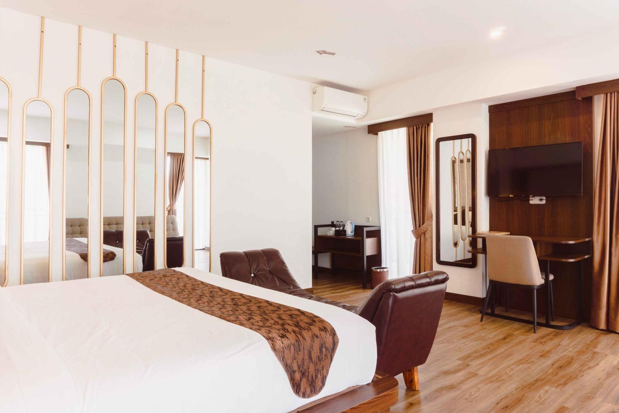 Fahira Hotel Syariah Bukittinggi Buitenkant foto