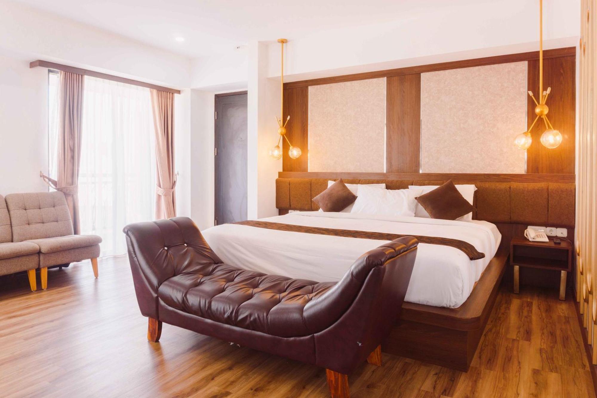 Fahira Hotel Syariah Bukittinggi Buitenkant foto